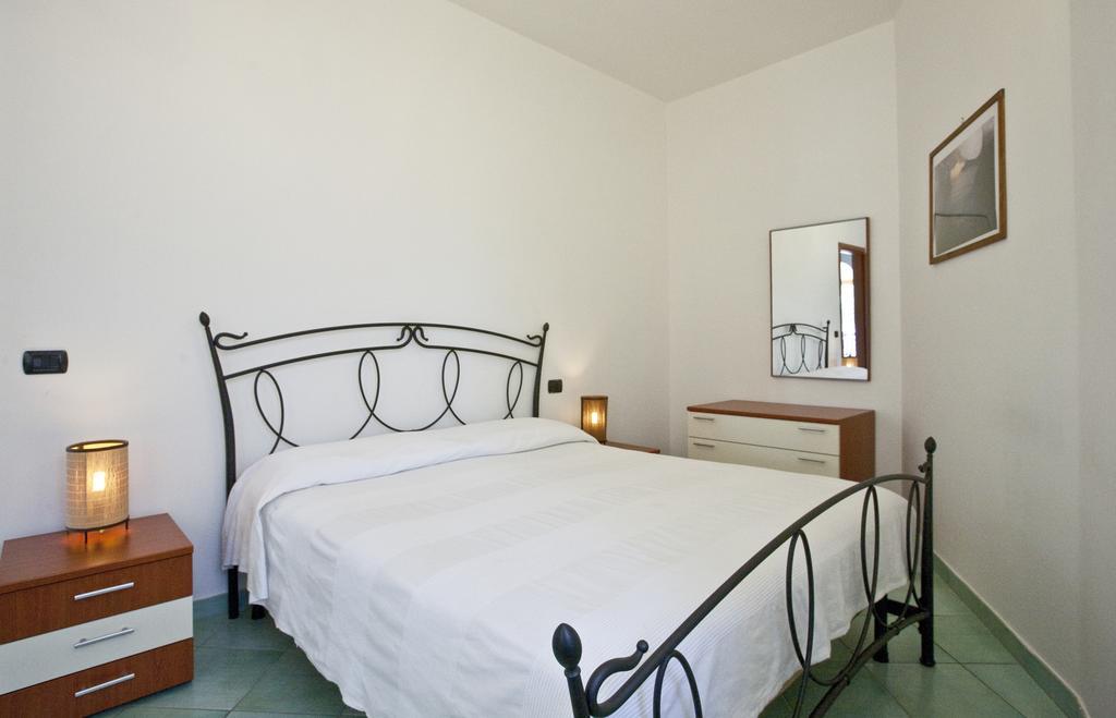 Olga'S Residence Relais Nerano Rum bild